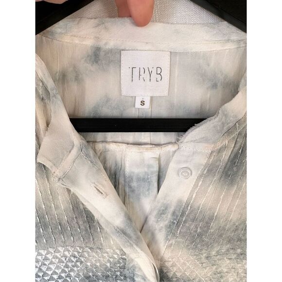 D67 Try B 212 Button Down Tie Dye Silk Dress Women’s Size Small - Picture 3 of 8